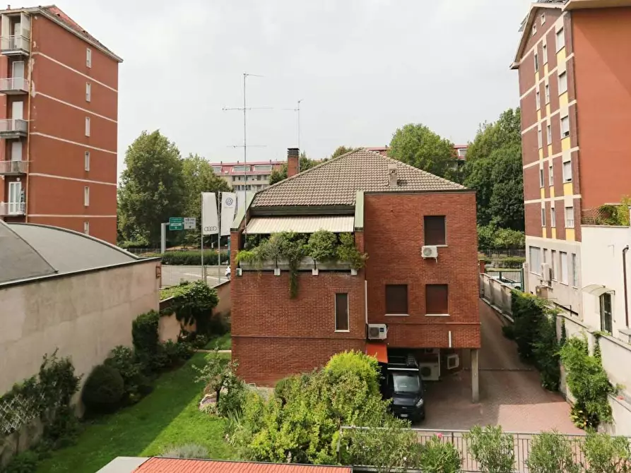Immagine 4 di Appartamento in affitto  in Via Bordighera a Milano