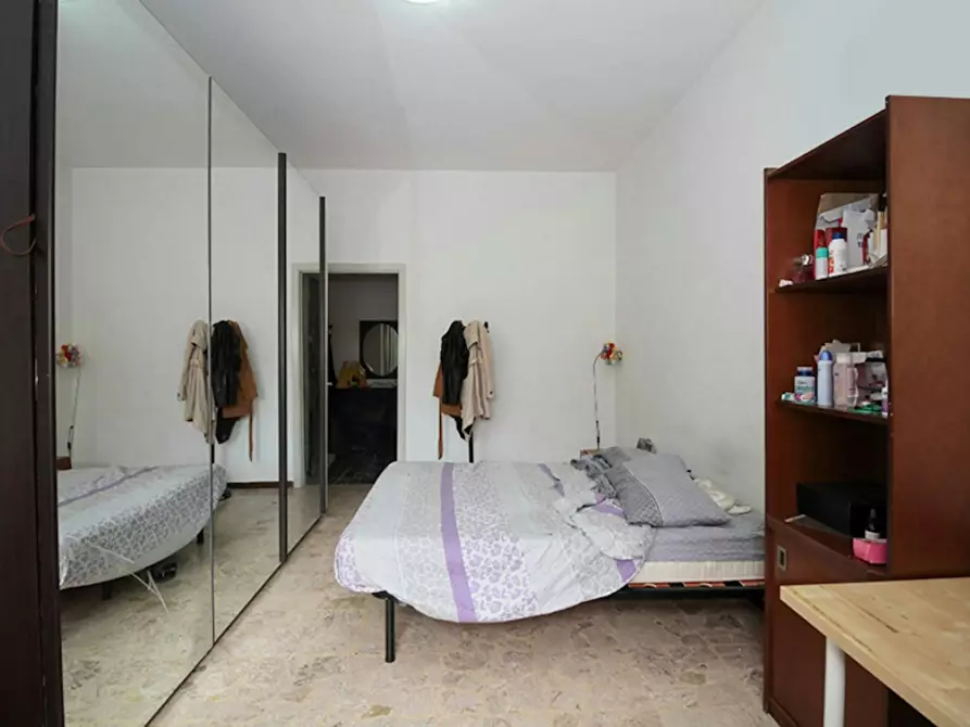 Immagine 2 di Camera in affitto  in Via Innocenzo Isimbardi a Milano