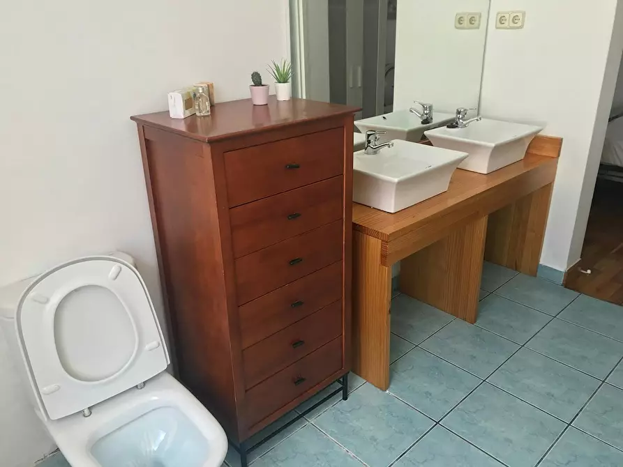 Immagine 4 di Camera in affitto  in Avenida de los Toreros a Madrid