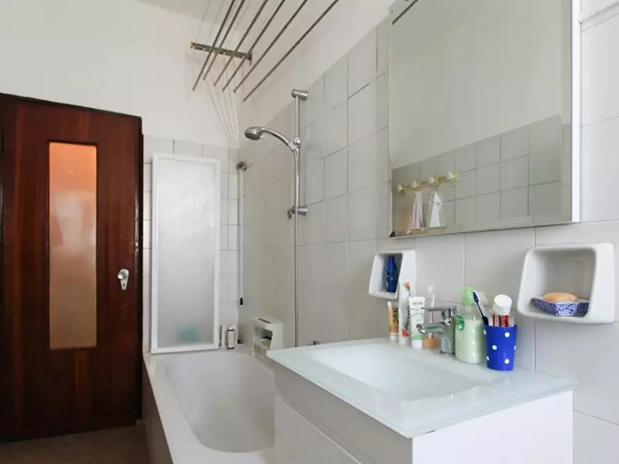 Immagine 6 di Camera in affitto  in Alzaia Naviglio Pavese a Milano