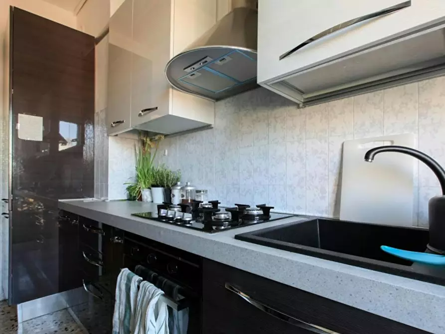 Immagine 8 di Camera in affitto  in Alzaia Naviglio Pavese a Milano