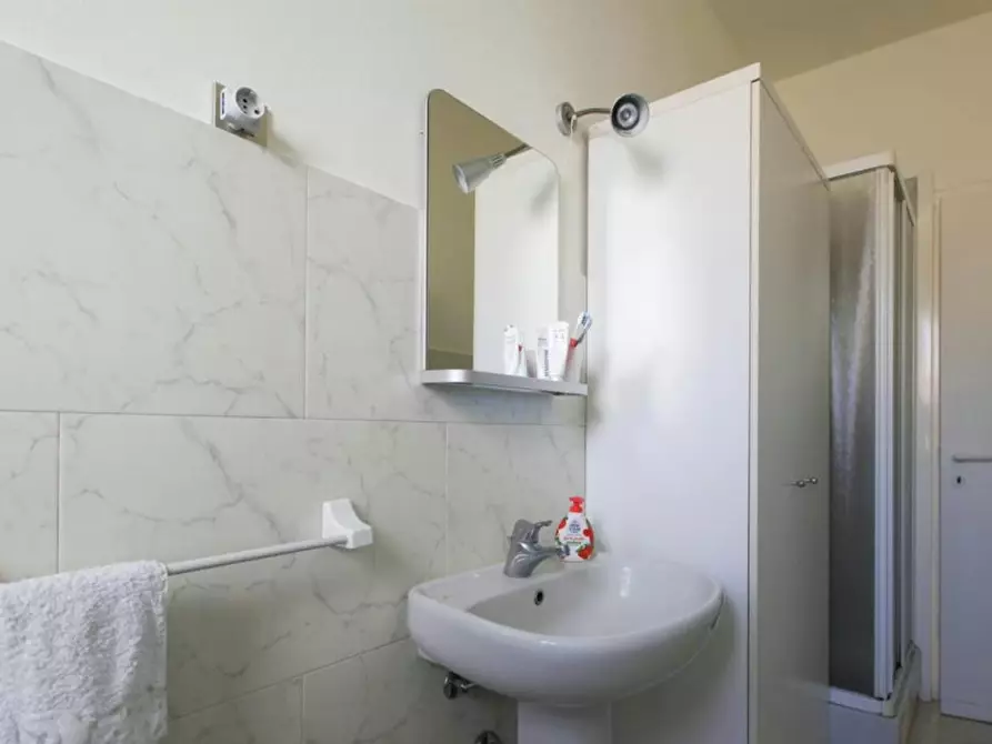 Immagine 7 di Camera in affitto  in Via Gentilino a Milano