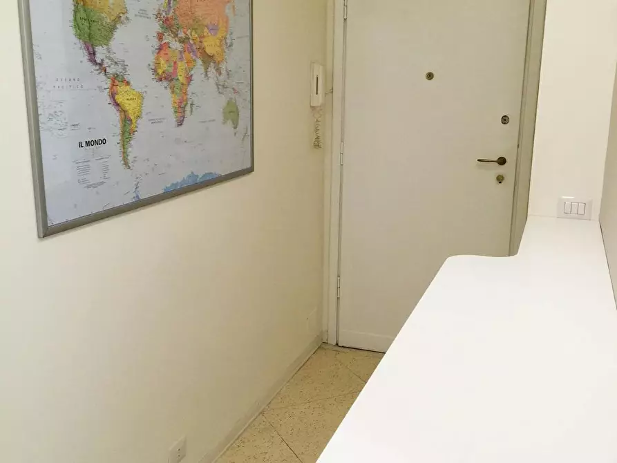 Immagine 10 di Camera in affitto  in Via Gentilino a Milano