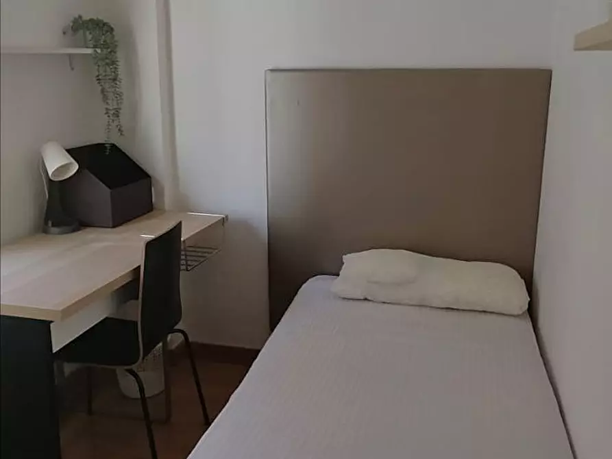 Immagine 1 di Camera in affitto  in Avenida de los Toreros a Madrid