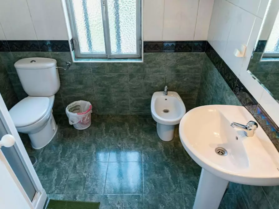 Immagine 9 di Camera in affitto  in Avenida de los Toreros a Madrid