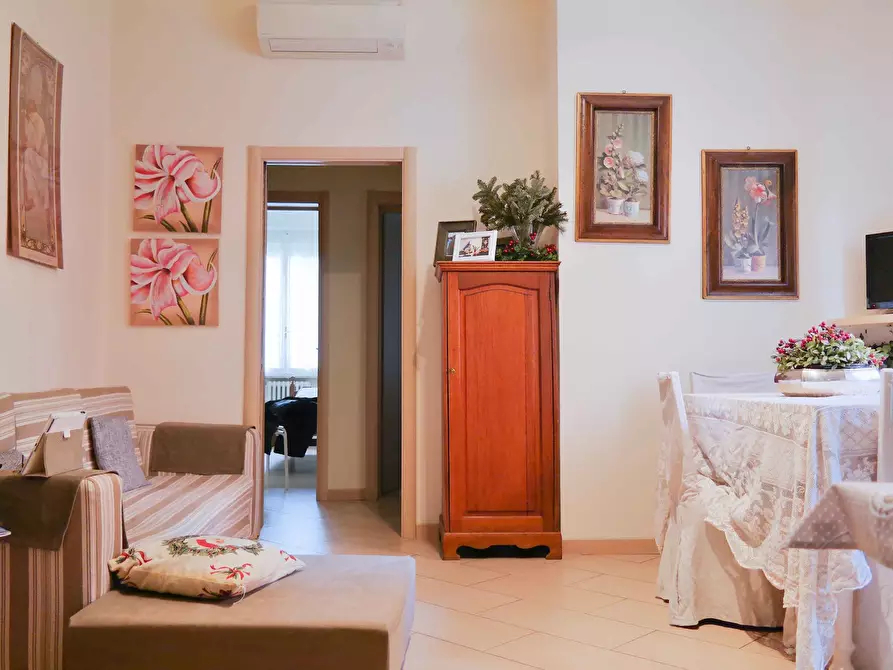 Immagine 6 di Camera in affitto  in Via Pietro Mascagni a Parma