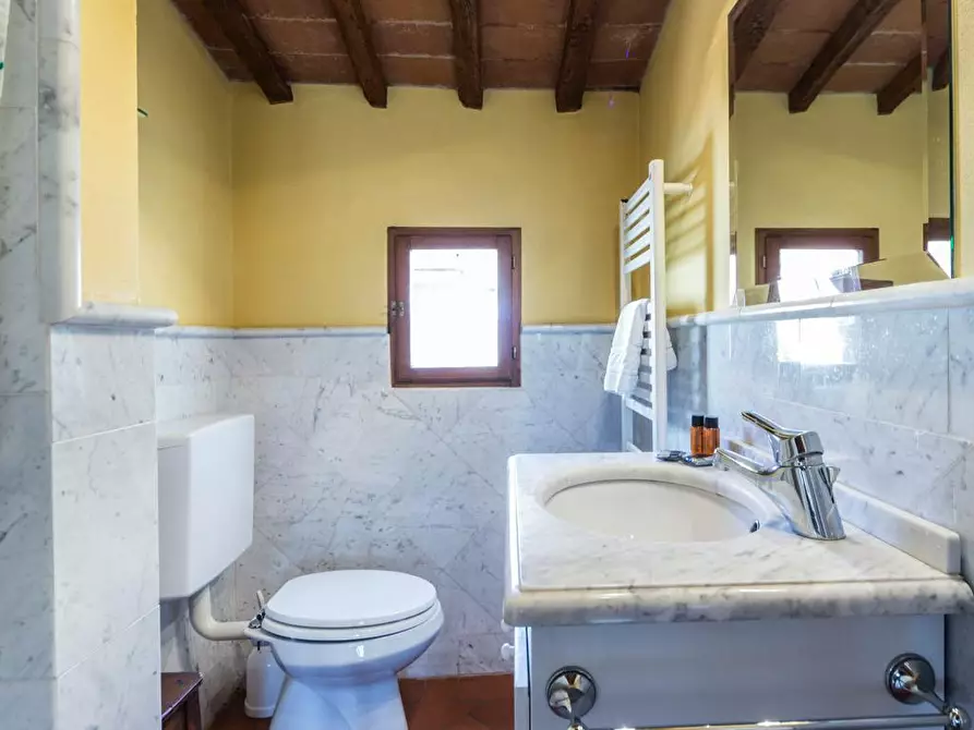 Immagine 10 di Appartamento in affitto  in Piazza di Santa Croce a Firenze