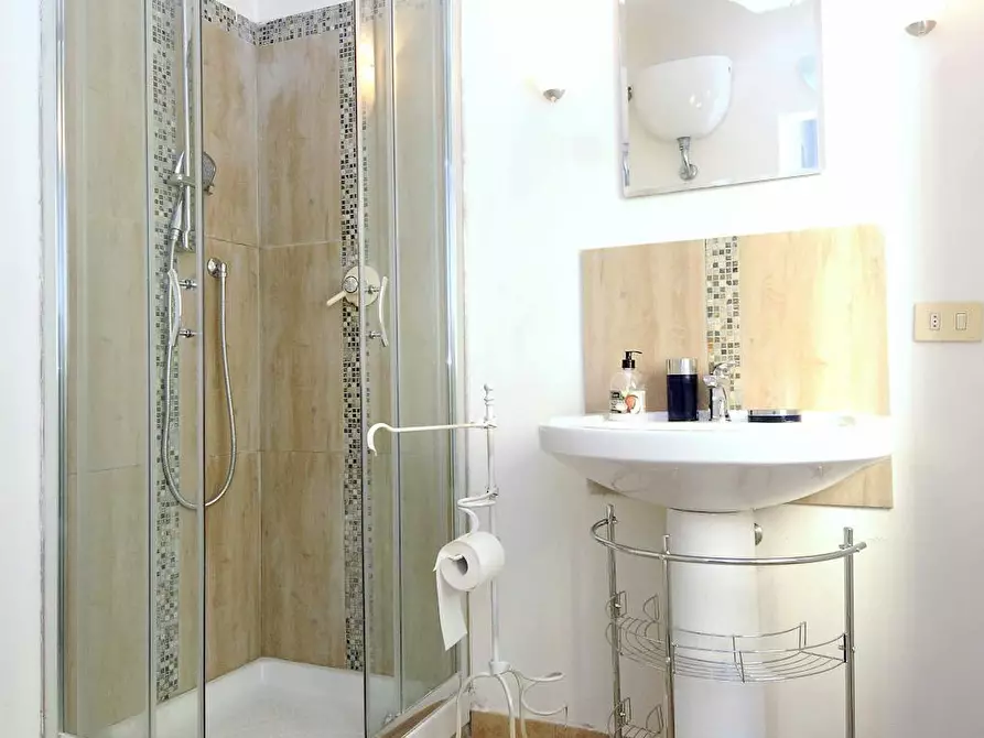 Immagine 2 di Appartamento in affitto  in Lungarno Amerigo Vespucci a Firenze