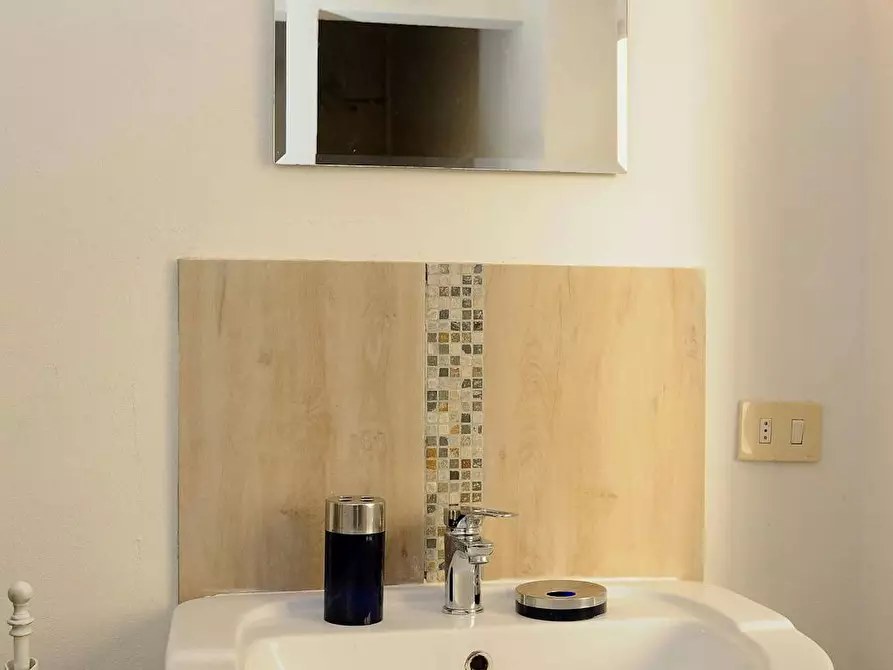 Immagine 6 di Appartamento in affitto  in Lungarno Amerigo Vespucci a Firenze