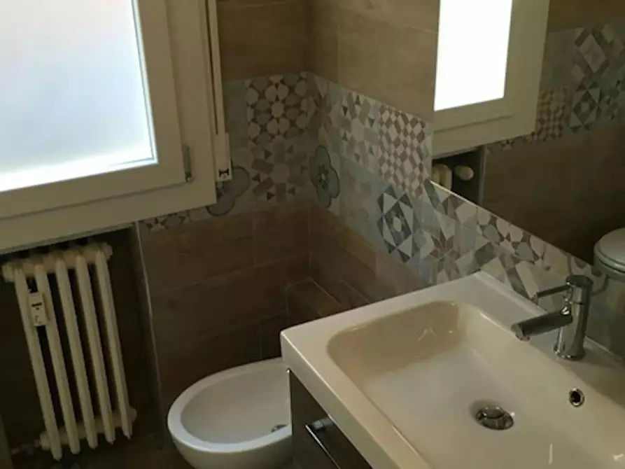Immagine 5 di Camera condivisa in affitto  in Via Gaspare Nadi a Bologna