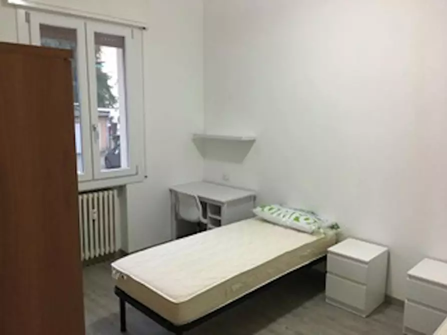 Immagine 1 di Camera condivisa in affitto  in Via Gaspare Nadi a Bologna