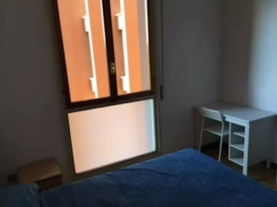 Immagine 2 di Camera in affitto  in Via San Donato a Bologna