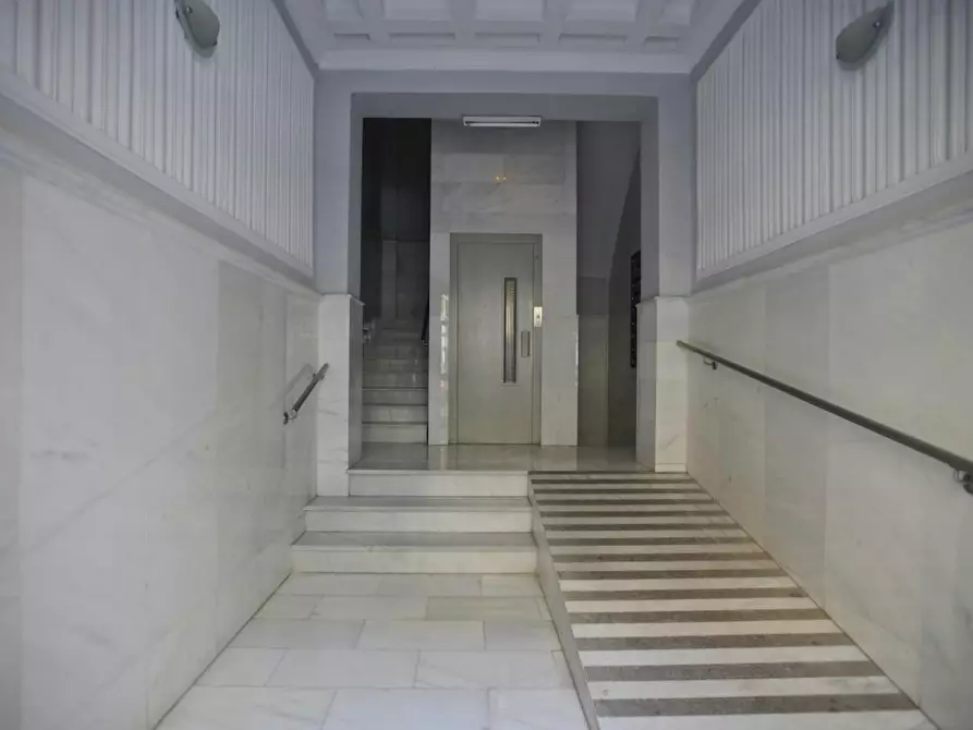 Immagine 9 di Camera in affitto  in Carrer Mestre Racional a Valencia