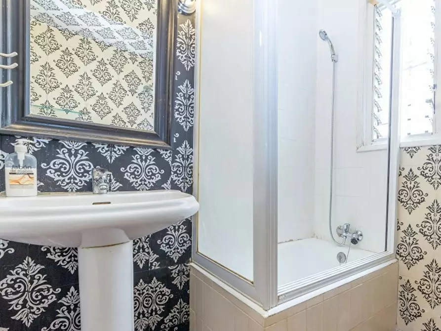 Immagine 8 di Camera in affitto  in Calle Oriente a Valencia