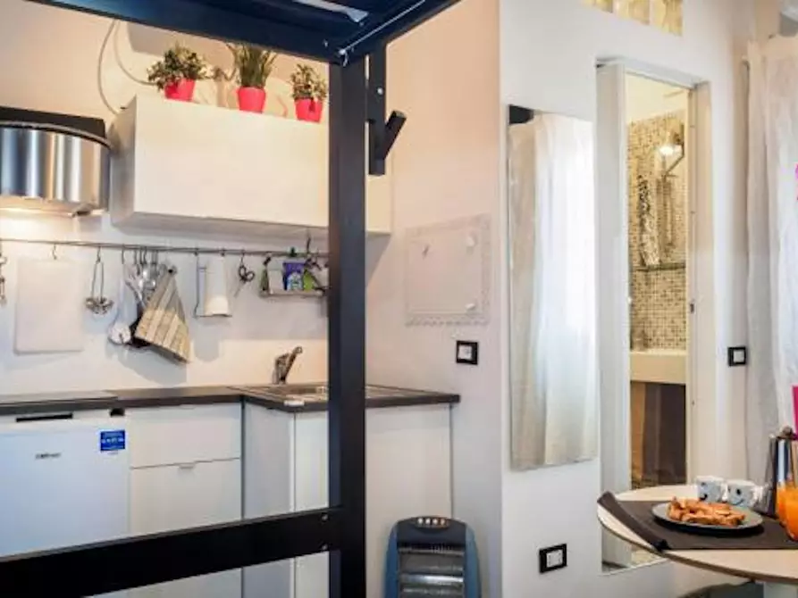 Immagine 6 di Appartamento in affitto  in Via Pietro Crespi a Milano