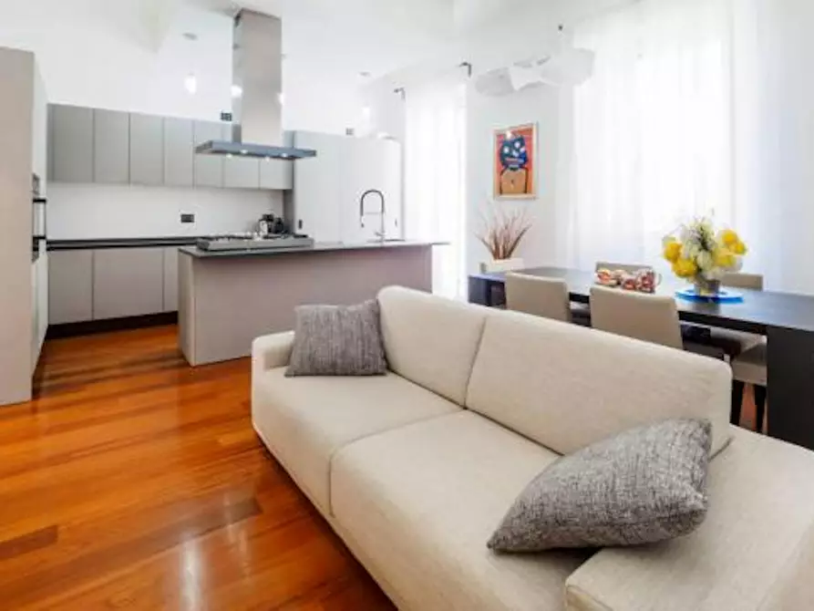 Immagine 1 di Appartamento in affitto  in Via Paracelso a Milano