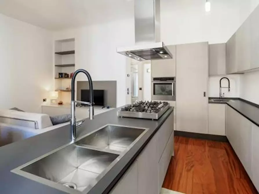 Immagine 2 di Appartamento in affitto  in Via Paracelso a Milano