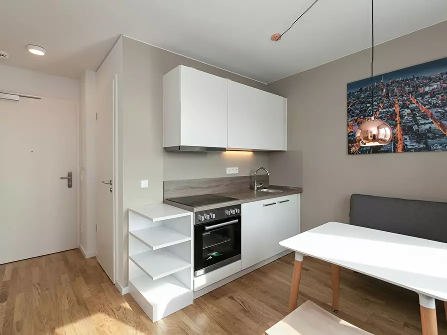 Immagine 1 di Appartamento in affitto  in Köpenicker Straße a Berlin