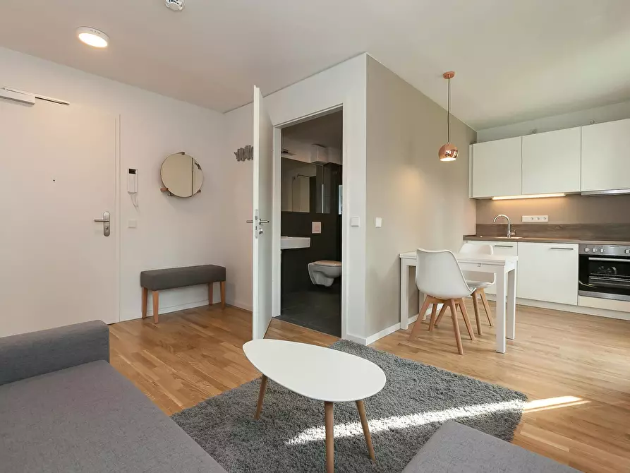 Immagine 3 di Appartamento in affitto  in Köpenicker Straße a Berlin
