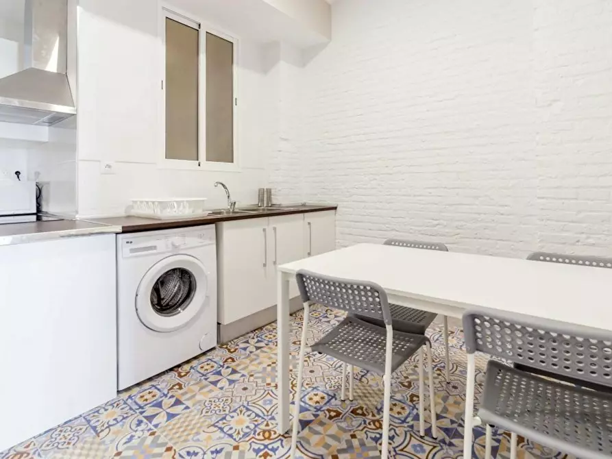 Immagine 5 di Camera in affitto  in Carrer del Comte d'Altea a Valencia