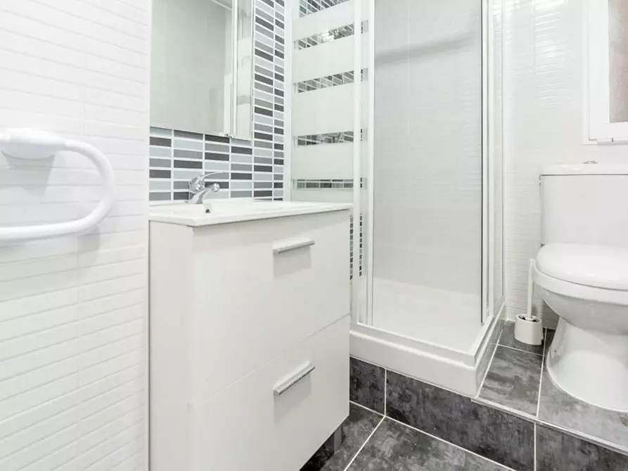 Immagine 6 di Camera in affitto  in Carrer del Comte d'Altea a Valencia