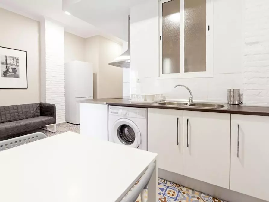 Immagine 9 di Camera in affitto  in Carrer del Comte d'Altea a Valencia