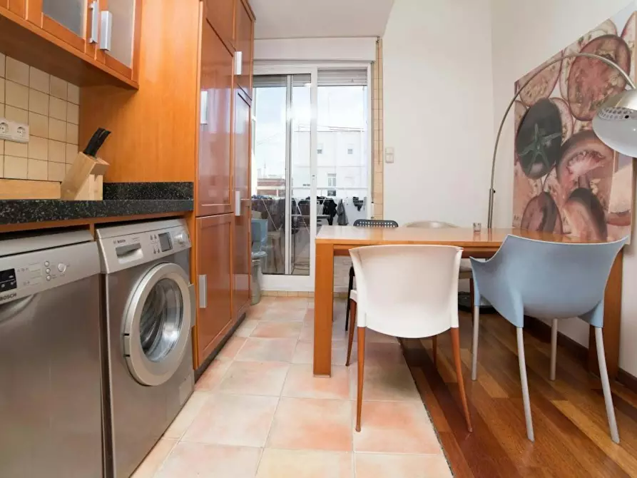 Immagine 7 di Camera in affitto  in Carrer de Dénia a Valencia