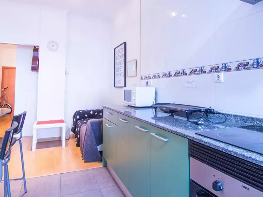 Immagine 9 di Camera in affitto  in Carrer de Joaquín Costa a Valencia