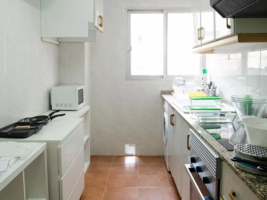 Immagine 3 di Camera in affitto  in Carrer de Joaquín Costa a Valencia