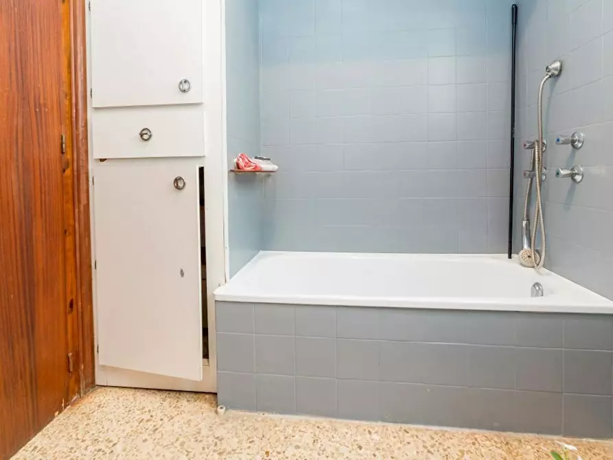 Immagine 9 di Camera in affitto  in Carrer del Poeta Mas i Ros a Valencia