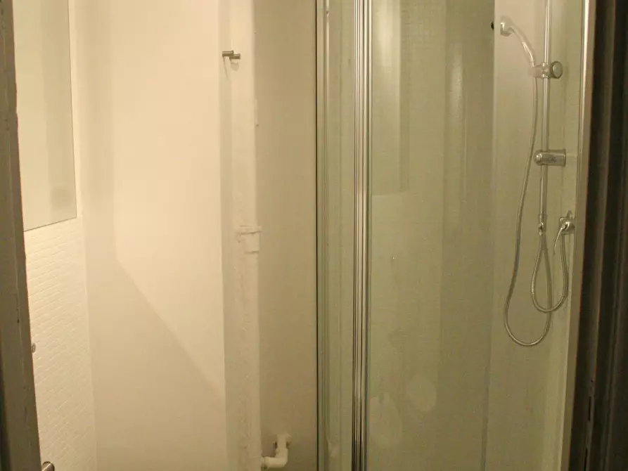 Immagine 7 di Camera in affitto  in Corso San Maurizio a Torino