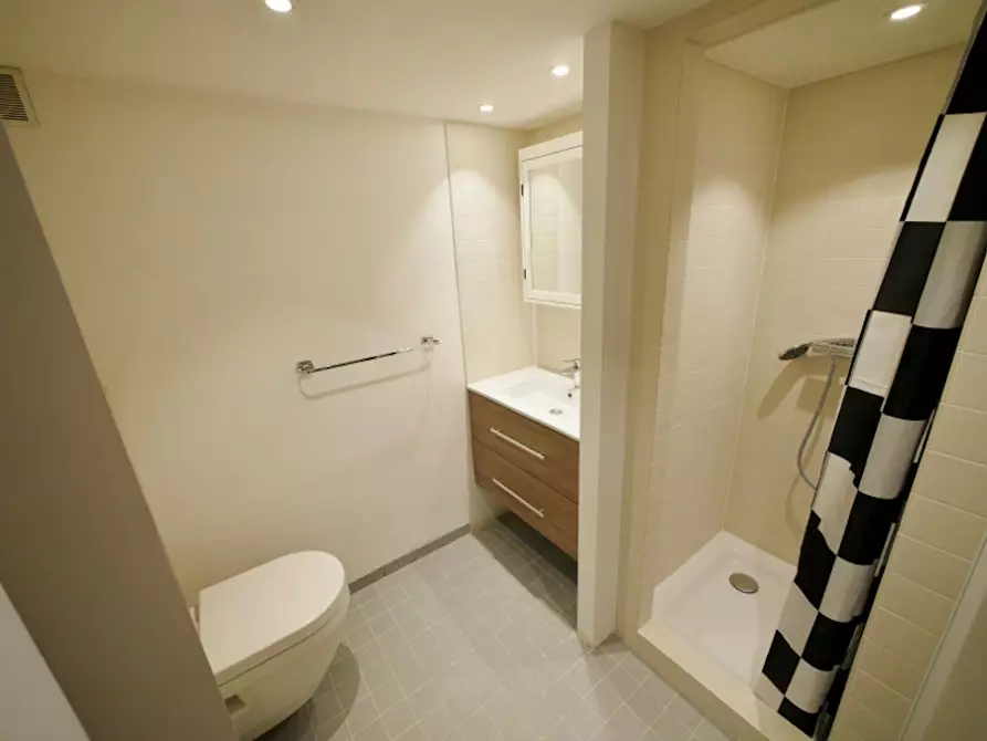 Immagine 10 di Camera in affitto  in Chaussée de Wavre a Ixelles
