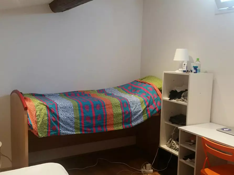 Immagine 4 di Camera in affitto  in Via del Ponte Rosso a Firenze