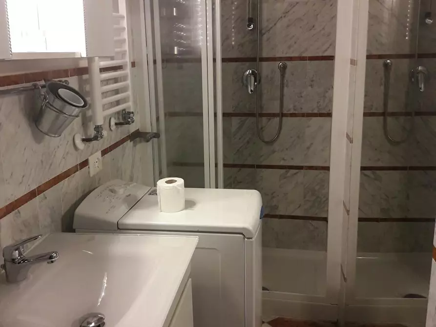 Immagine 10 di Appartamento in affitto  in Via del Porcellana a Firenze