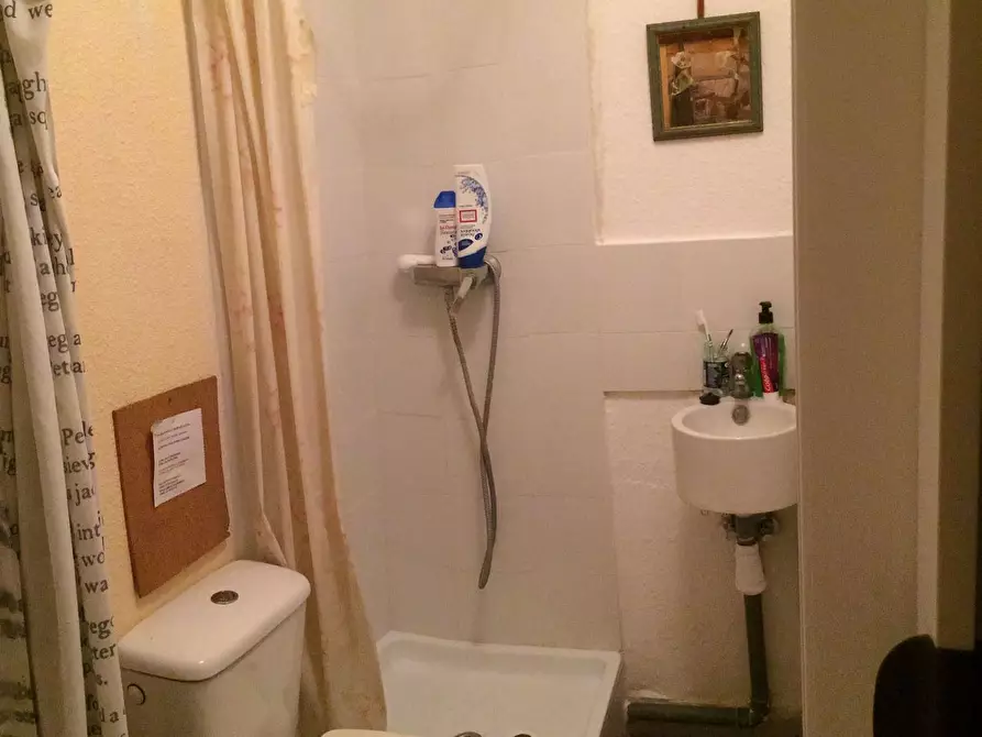 Immagine 7 di Camera in affitto  in Carrer de la Pobla de Farnals a Valencia