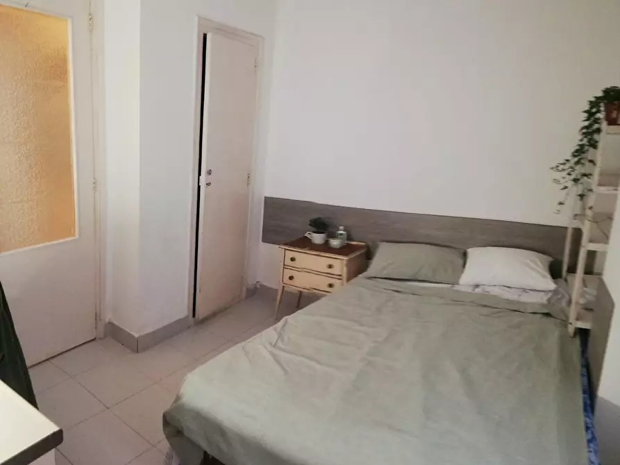 Immagine 9 di Camera in affitto  in Carrer de la Pobla de Farnals a Valencia