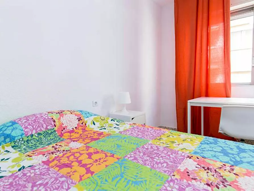 Immagine 4 di Camera in affitto  in Calle Pedro Antonio de Alarcón a Granada