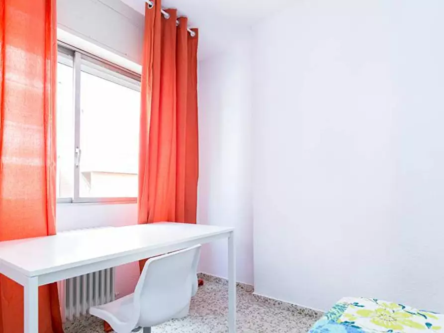Immagine 2 di Camera in affitto  in Calle Pedro Antonio de Alarcón a Granada