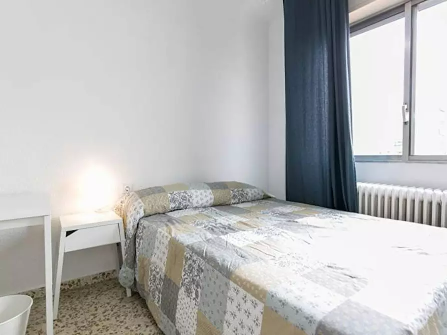 Immagine 3 di Camera in affitto  in Calle Pedro Antonio de Alarcón a Granada