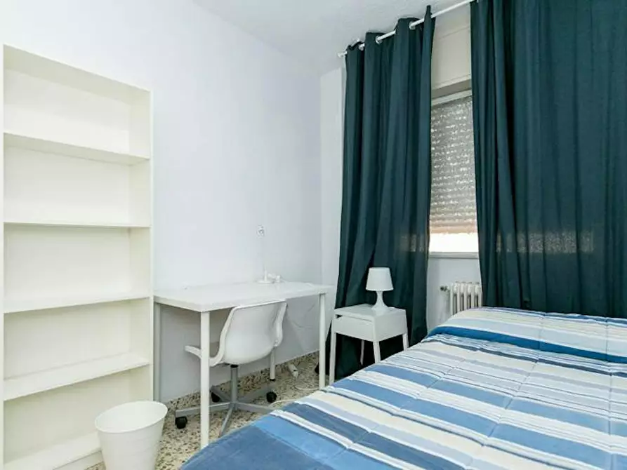 Immagine 2 di Camera in affitto  in Calle Pedro Antonio de Alarcón a Granada