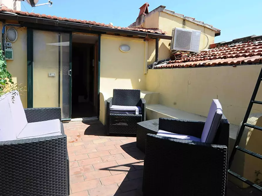 Immagine 10 di Appartamento in affitto  in Lungarno Amerigo Vespucci a Firenze