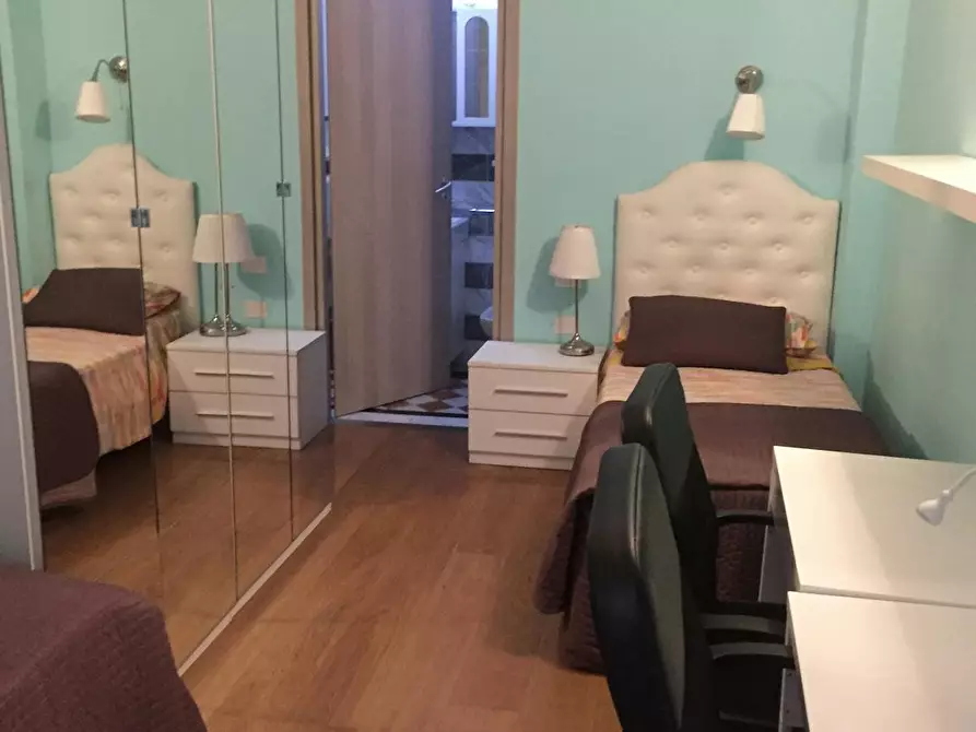 Immagine 6 di Camera condivisa in affitto  in Via San Zanobi a Firenze