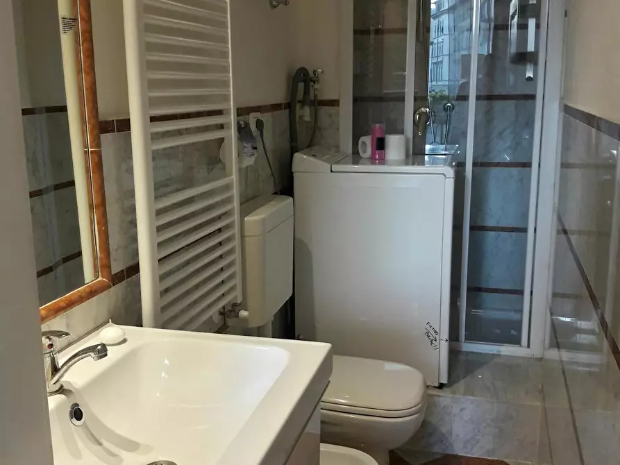 Immagine 2 di Camera condivisa in affitto  in Via di Santa Lucia a Firenze