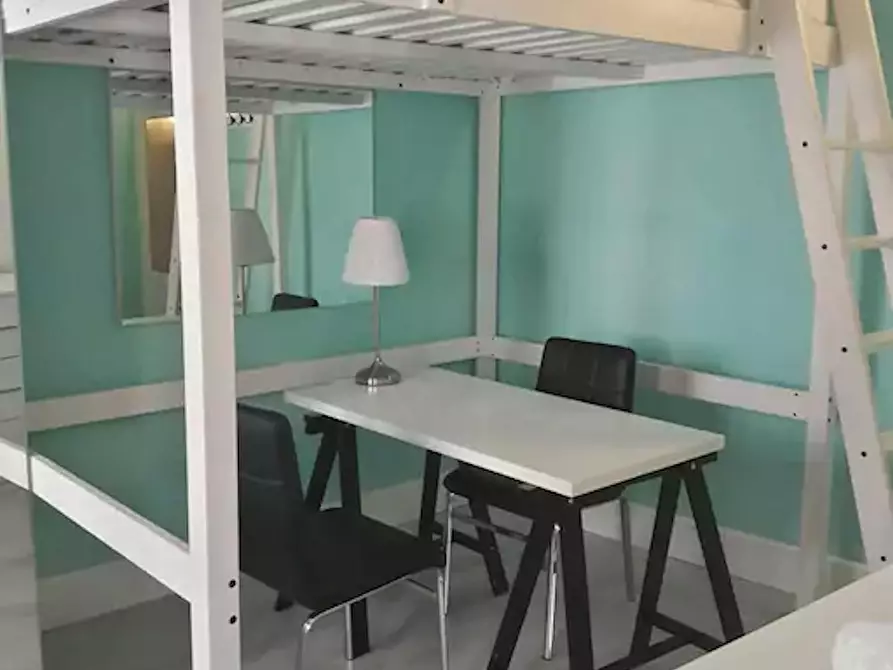 Immagine 5 di Camera condivisa in affitto  in Via Taddea a Firenze