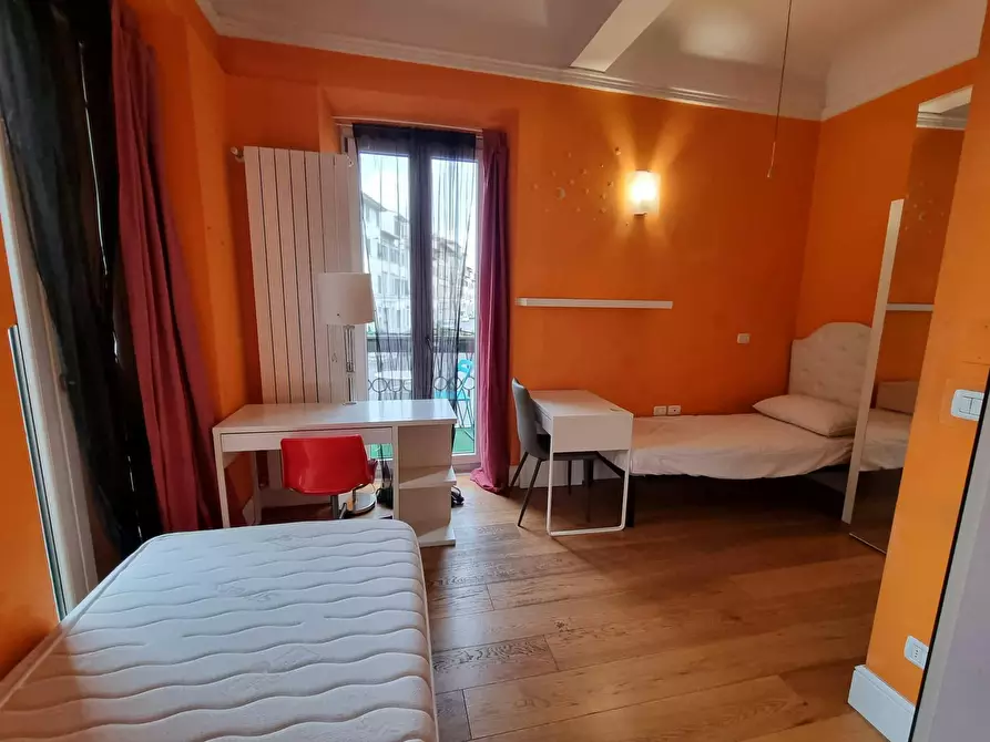 Immagine 2 di Camera condivisa in affitto  in Via di Santa Lucia a Firenze