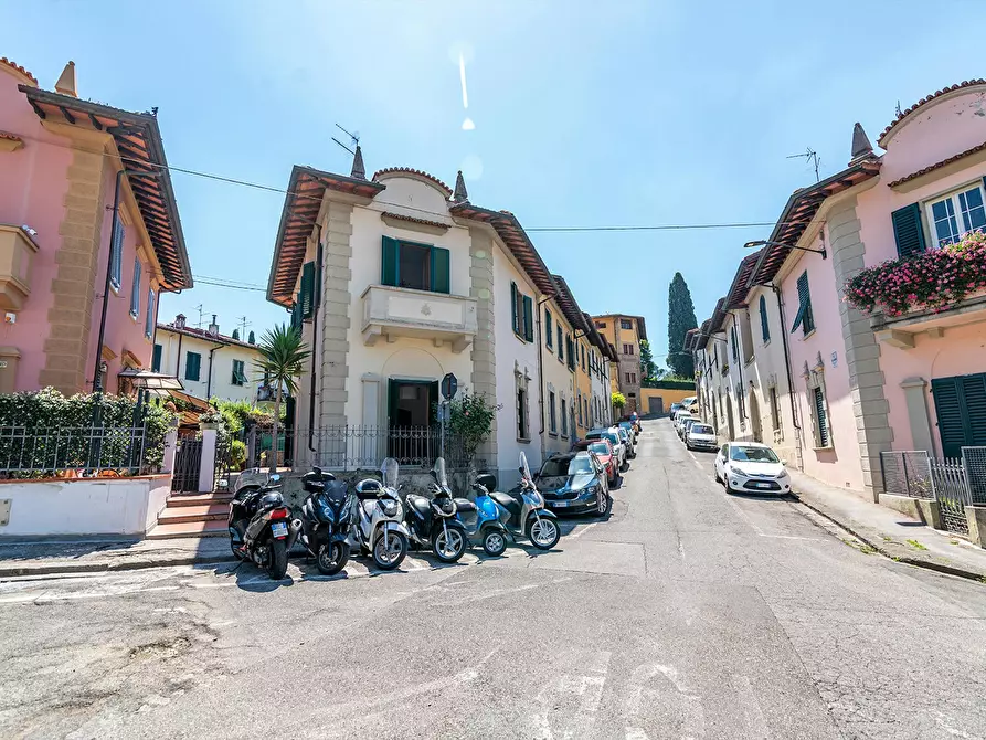 Immagine 5 di Casa indipendente in affitto  in Via del Baluardo a Firenze