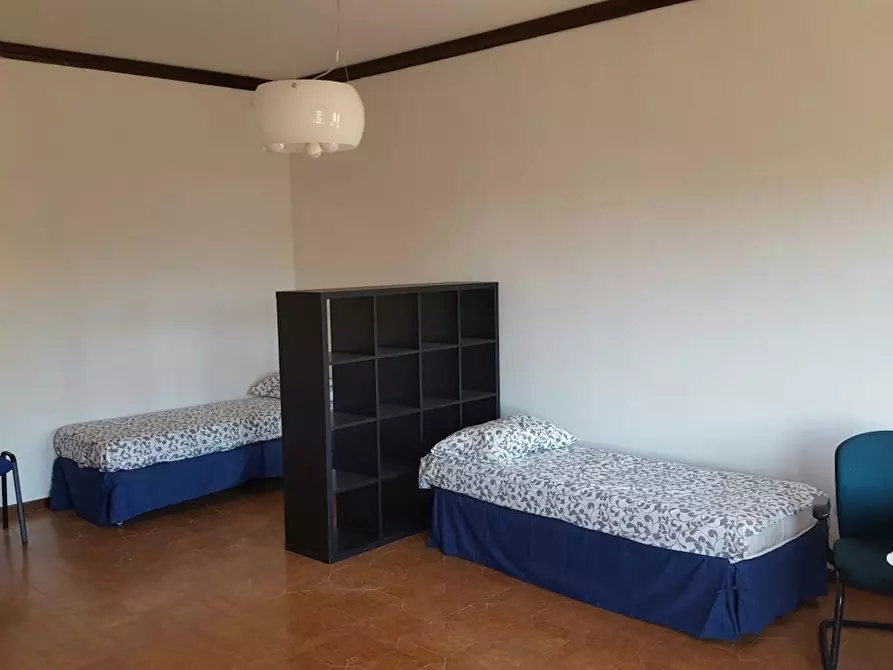 Immagine 8 di Camera in affitto  in Viale Abramo Lincoln a Caserta