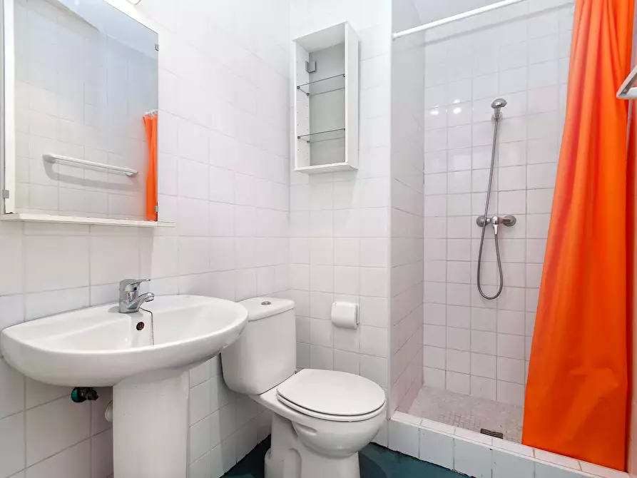 Immagine 9 di Camera in affitto  in Calle Pozo a Alicante/Alacant