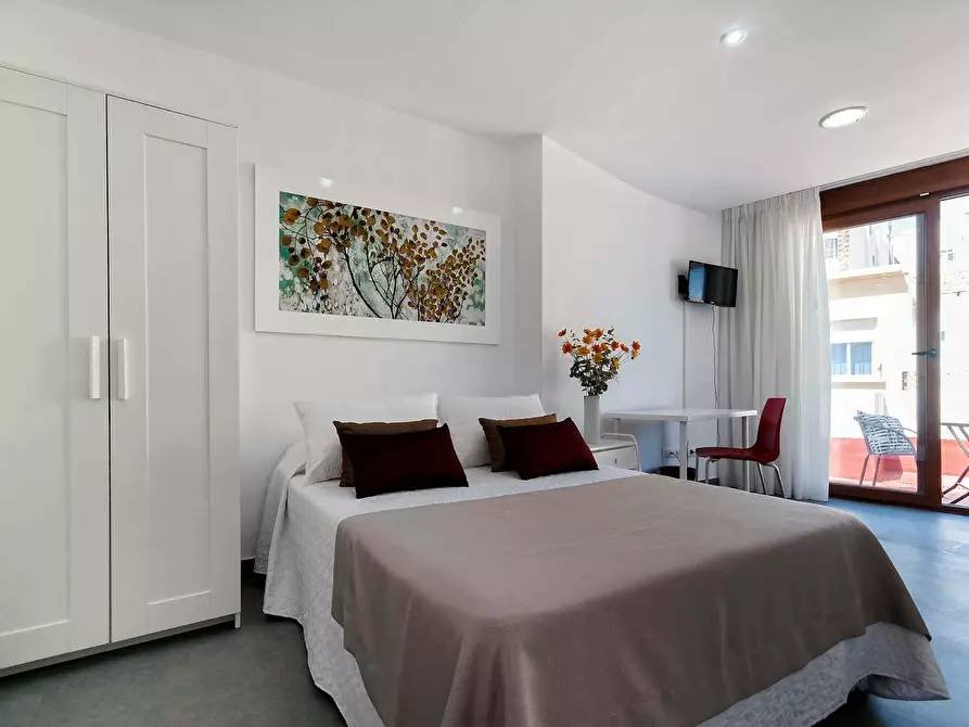 Immagine 8 di Camera in affitto  in Calle Pozo a Alicante/Alacant