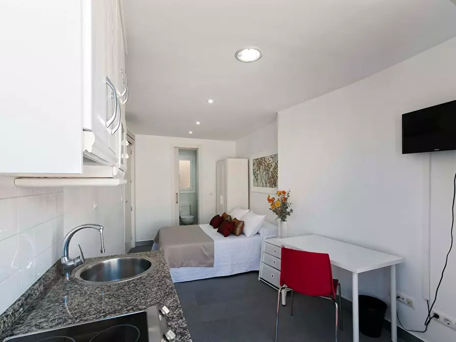 Immagine 3 di Camera in affitto  in Calle Pozo a Alicante/Alacant